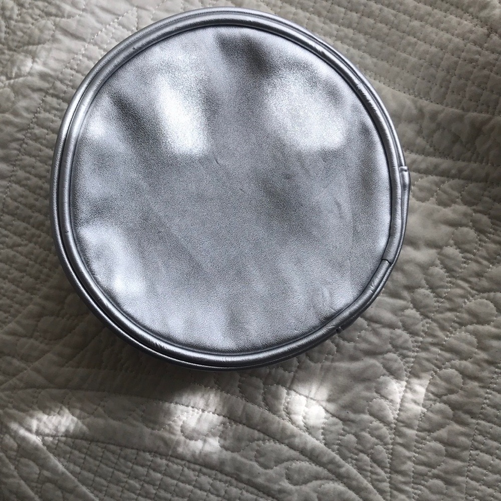 Cd case - Picture 2 of 6